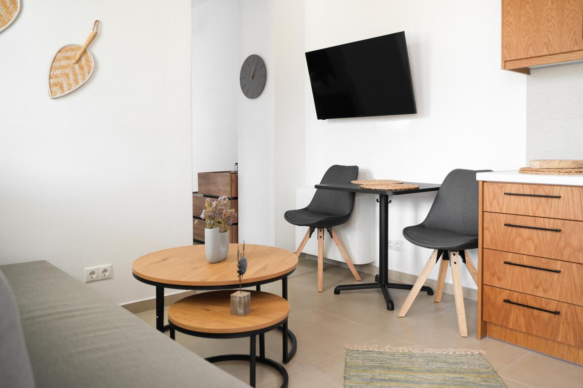 Pyrra Apartments Σκύρος Εξωτερικό φωτογραφία